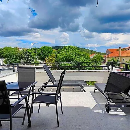 Grape Hotel Pirovac