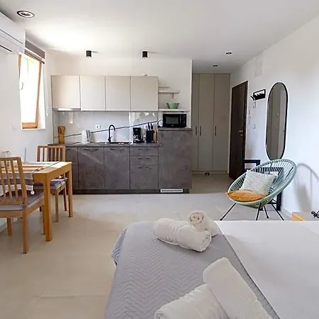 Grape Hotel Pirovac